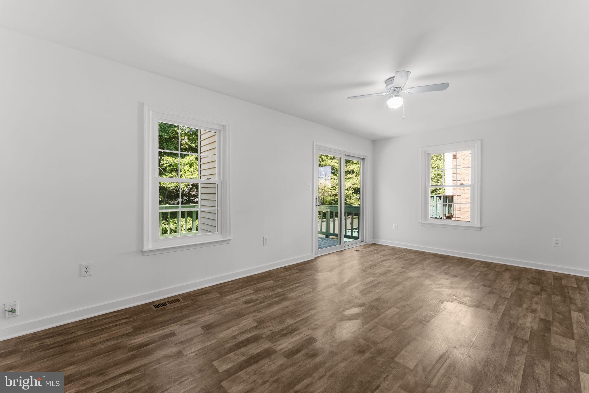 2857 BOWES LANE