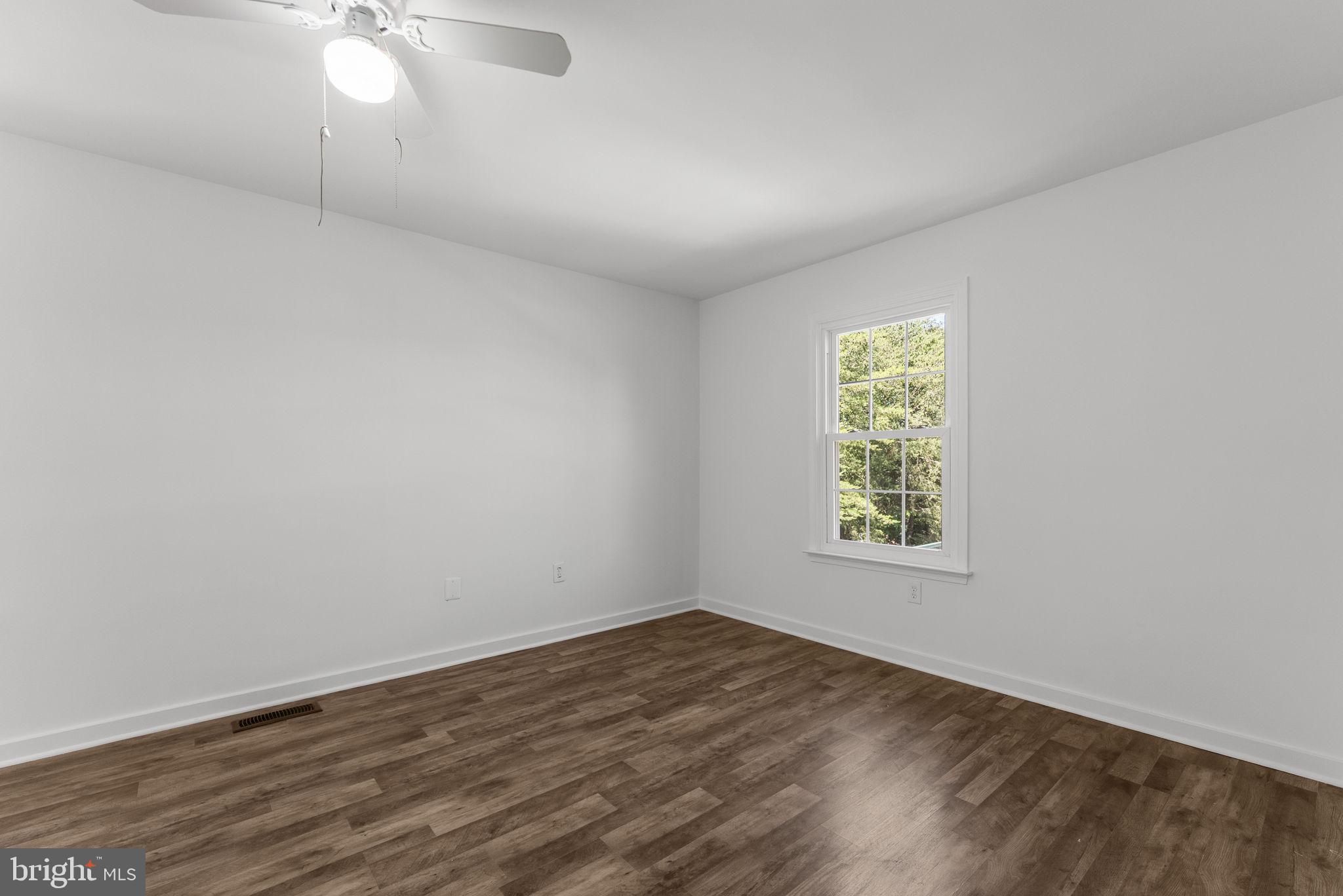 2857 BOWES LANE