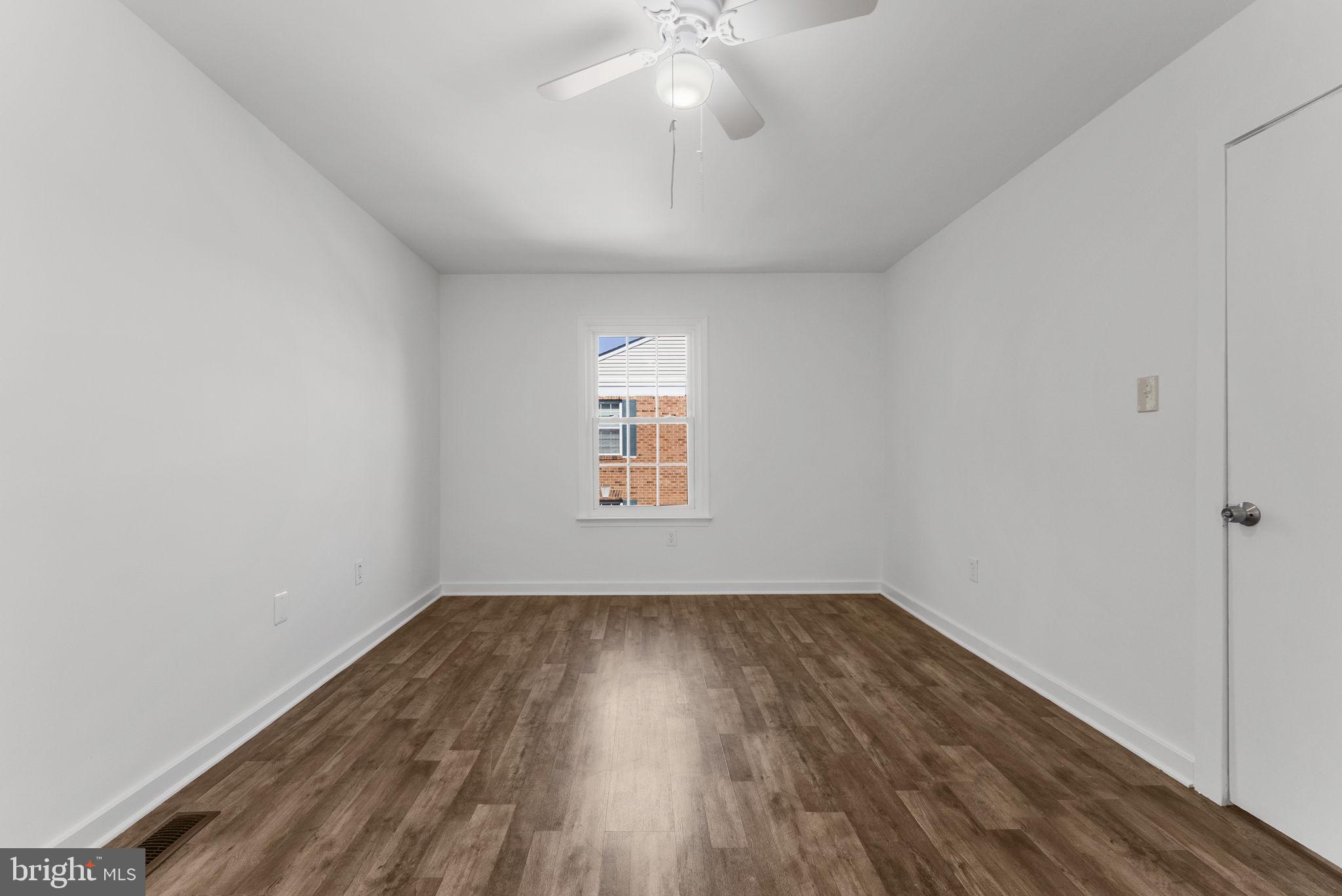2857 BOWES LANE