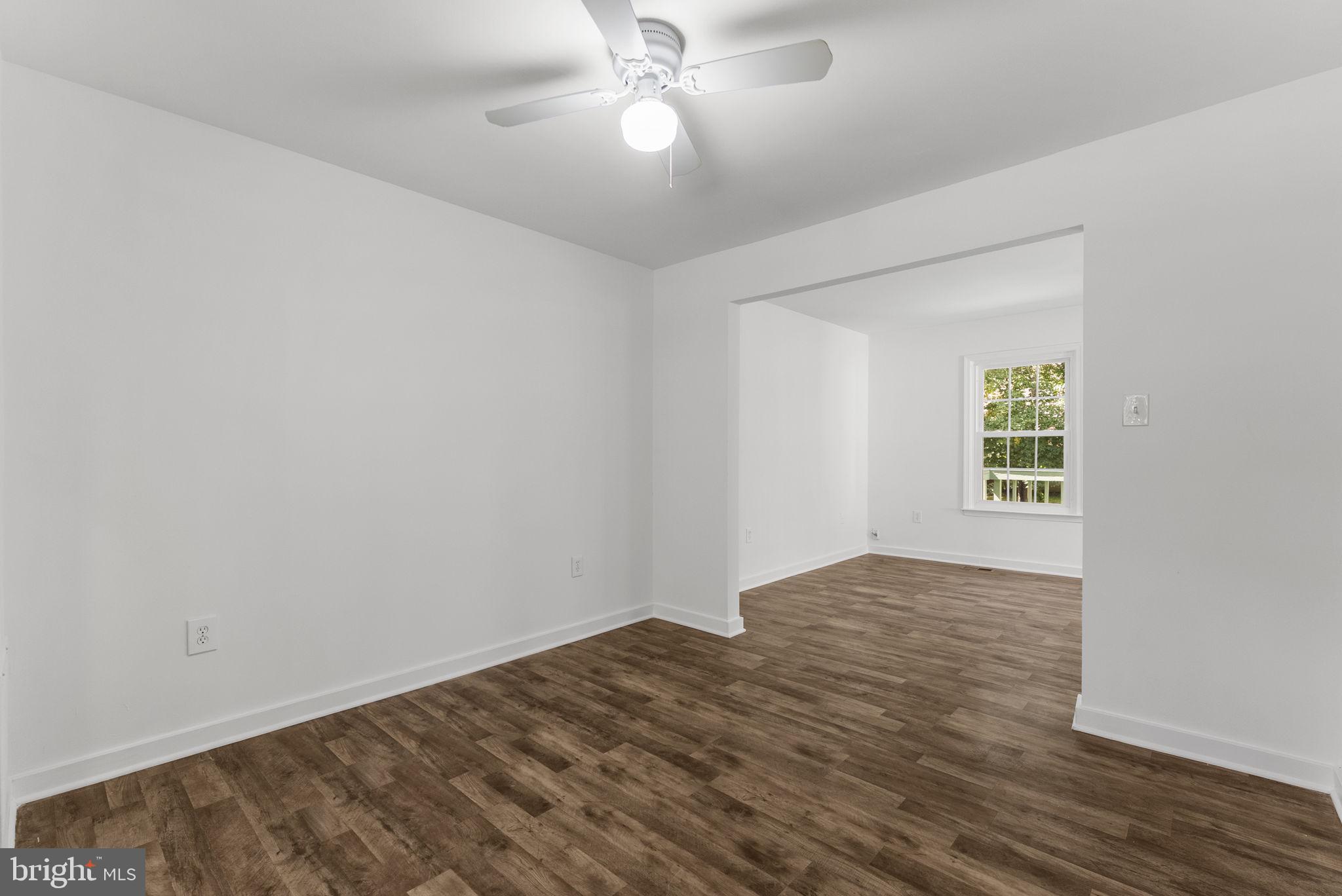 2857 BOWES LANE