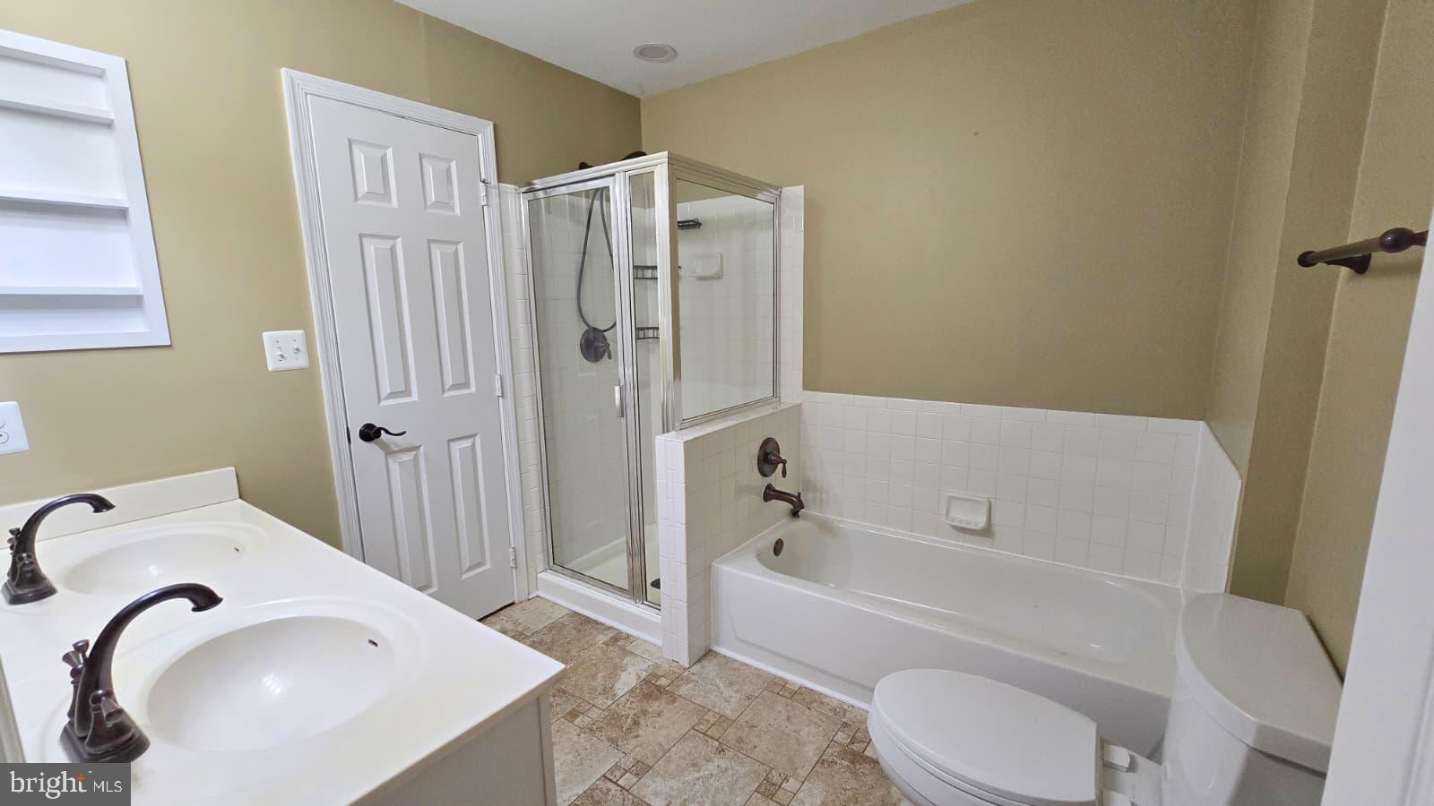 4248 ASHMERE CIRCLE