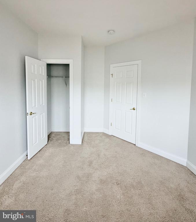 15925 GREYMILL MANOR DRIVE