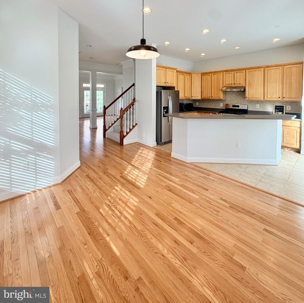 15925 GREYMILL MANOR DRIVE