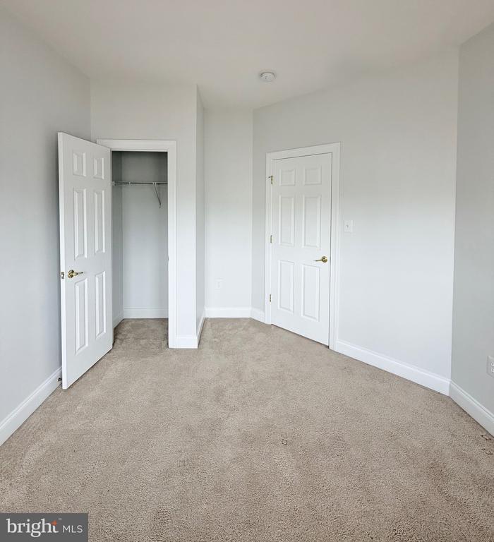 15925 GREYMILL MANOR DRIVE