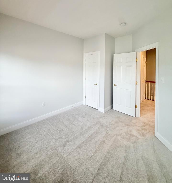 15925 GREYMILL MANOR DRIVE