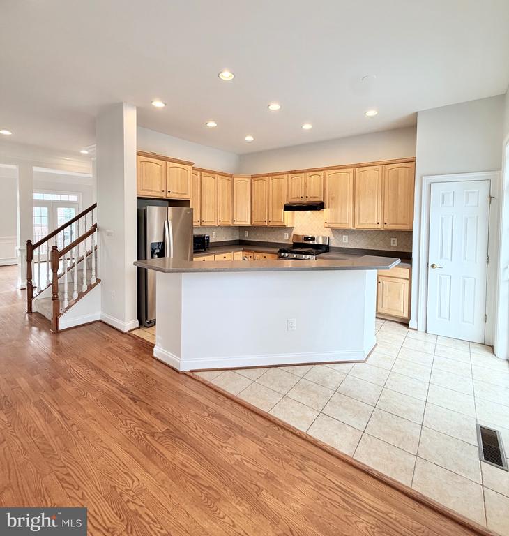 15925 GREYMILL MANOR DRIVE