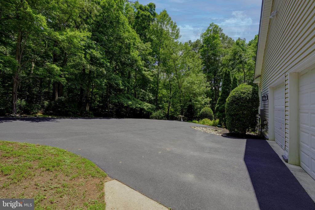 4689 OCCOQUAN OVERLOOK
