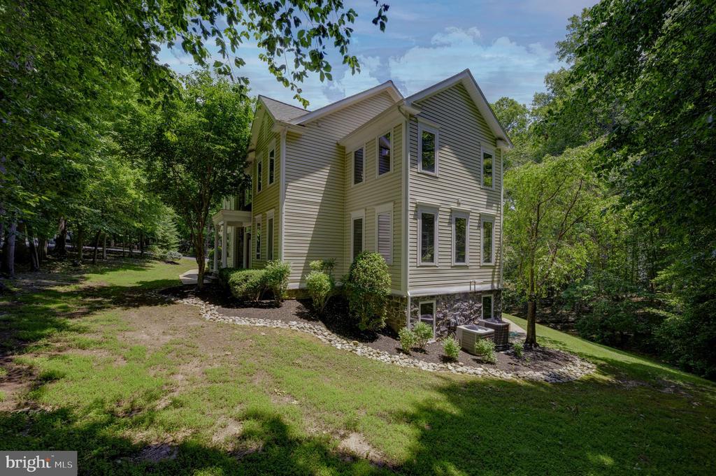 4689 OCCOQUAN OVERLOOK