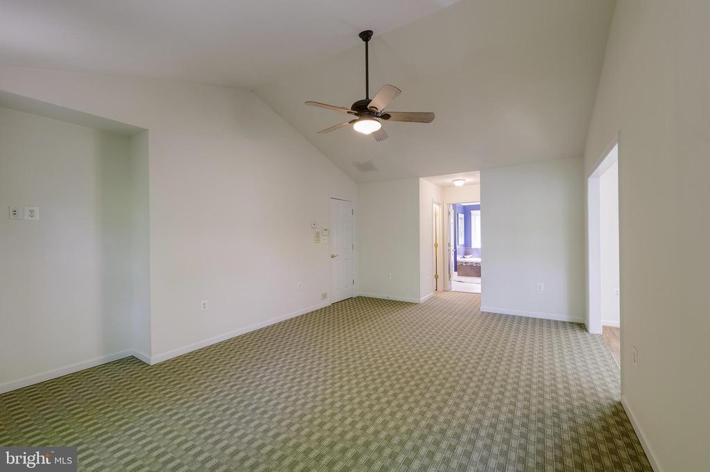 4689 OCCOQUAN OVERLOOK