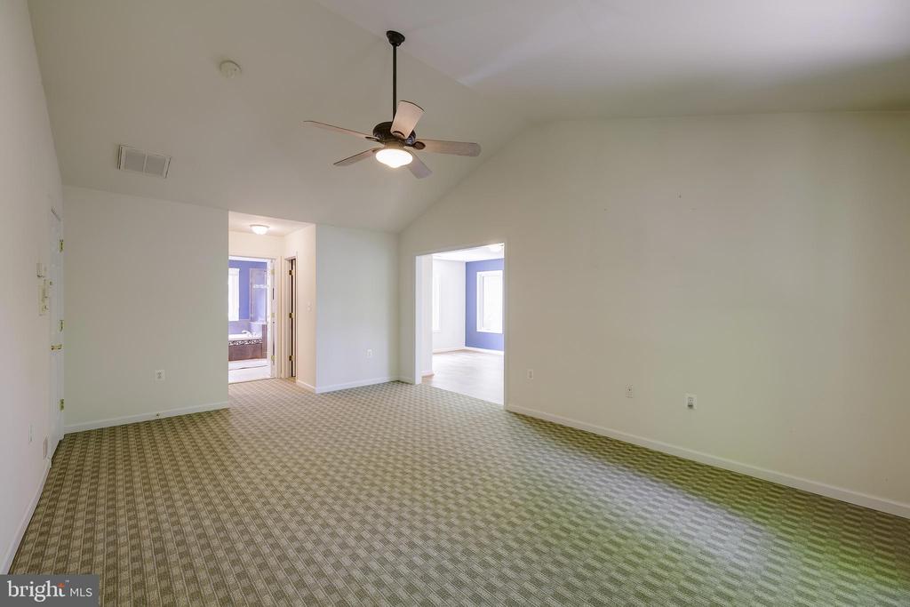 4689 OCCOQUAN OVERLOOK