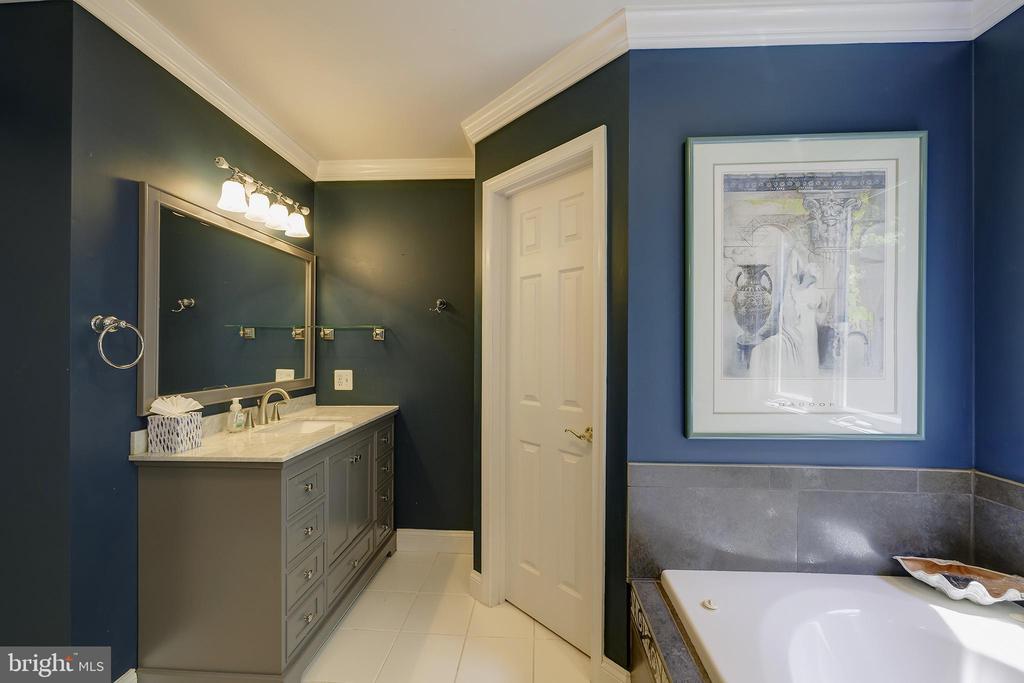 4689 OCCOQUAN OVERLOOK