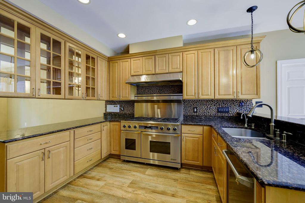4689 OCCOQUAN OVERLOOK