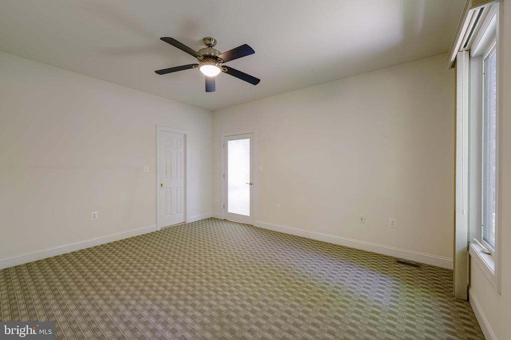 4689 OCCOQUAN OVERLOOK