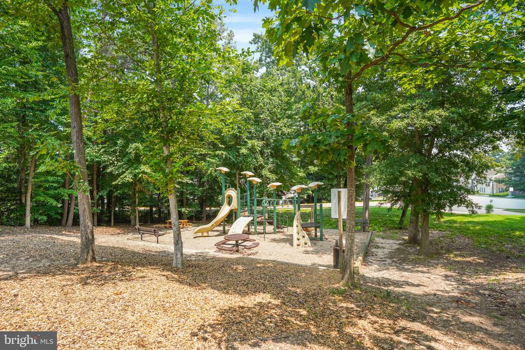 12322 WADSWORTH WAY Unit: 6