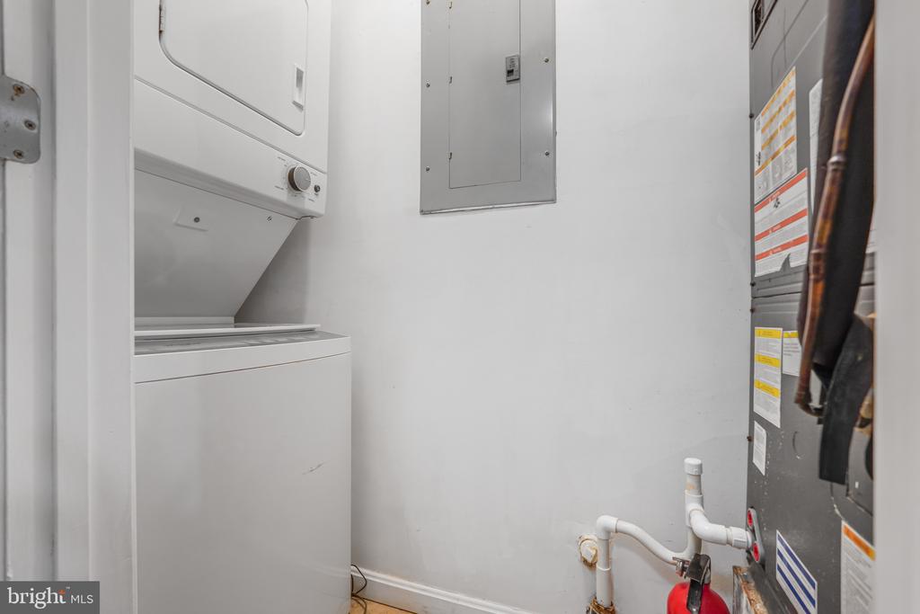 12322 WADSWORTH WAY Unit: 6
