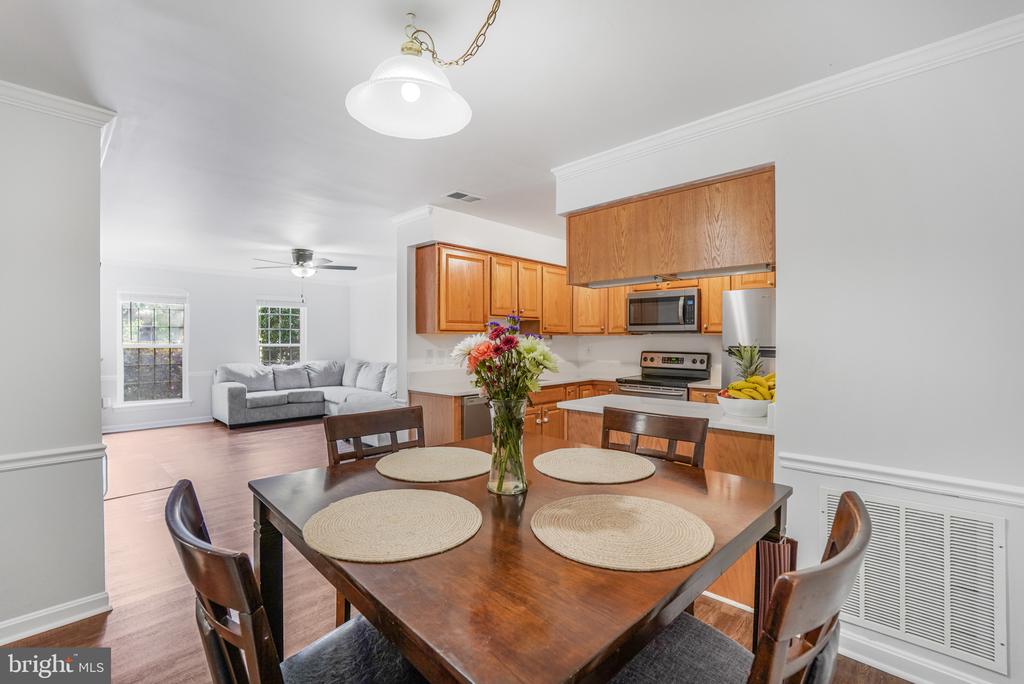 12322 WADSWORTH WAY Unit: 6