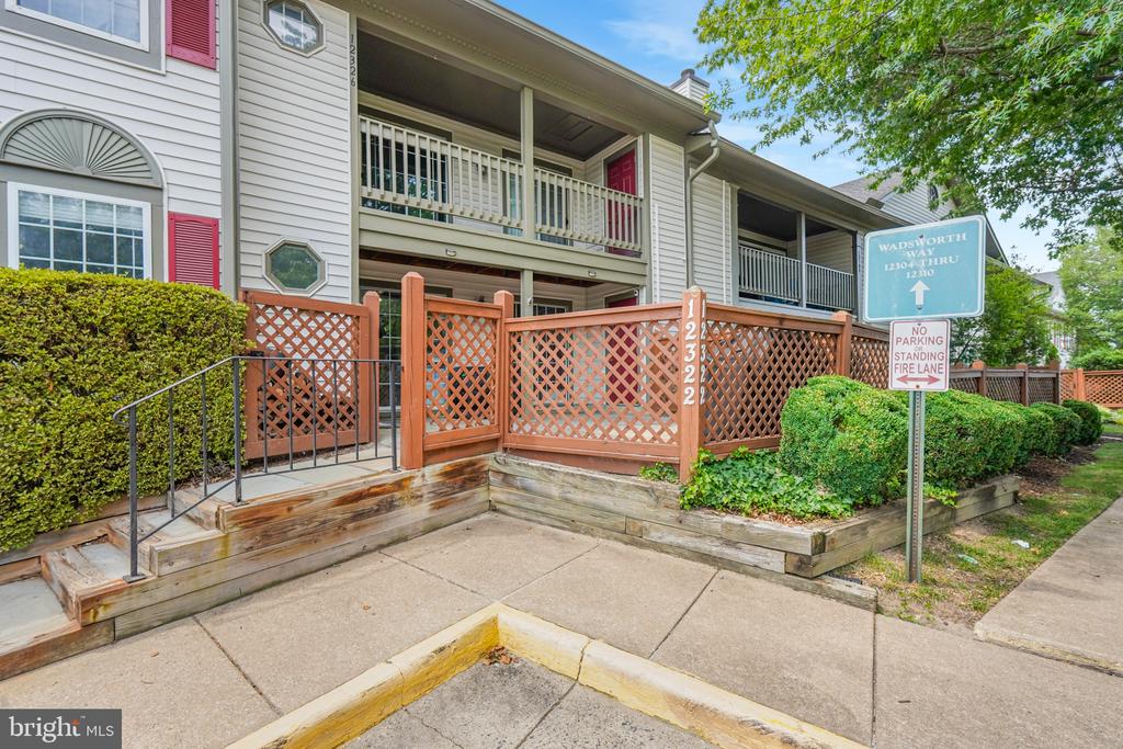 12322 WADSWORTH WAY Unit: 6