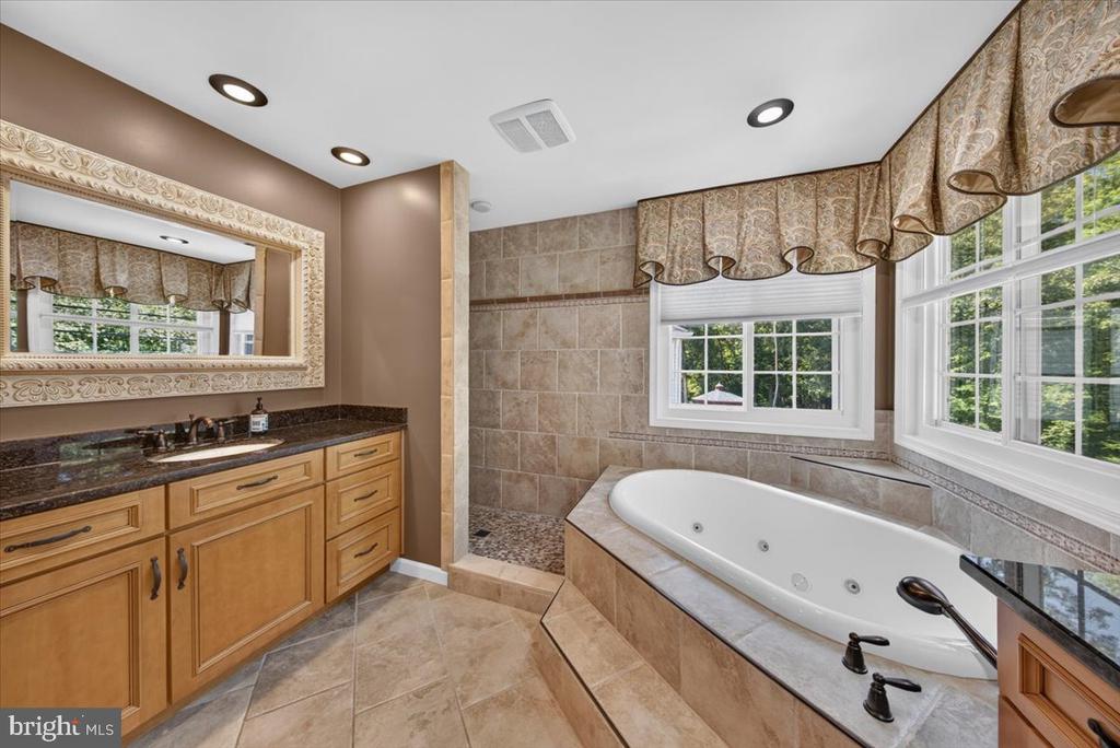 13708 BRIDLEWOOD DRIVE