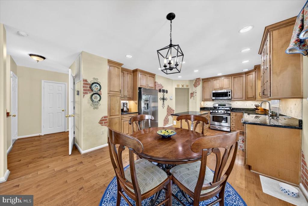 13708 BRIDLEWOOD DRIVE