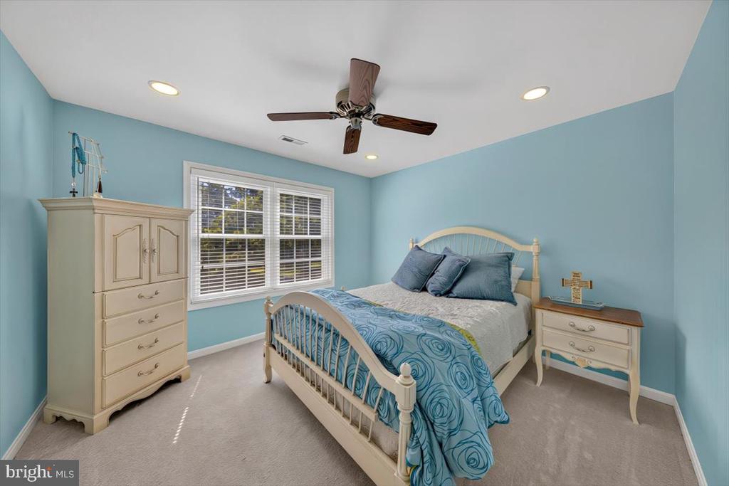 13708 BRIDLEWOOD DRIVE