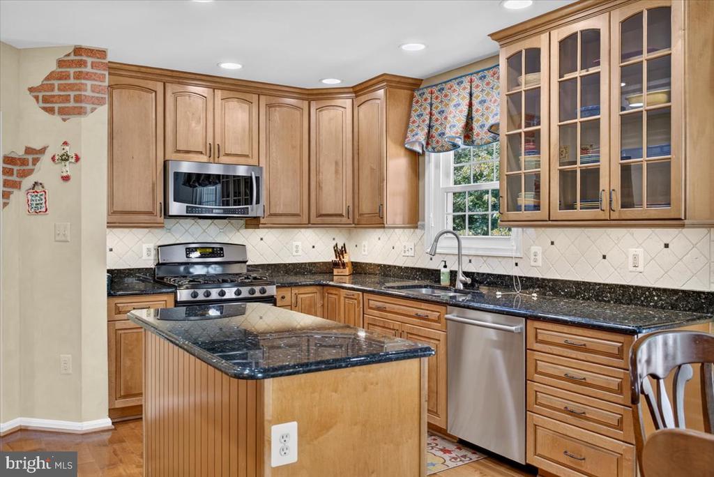 13708 BRIDLEWOOD DRIVE