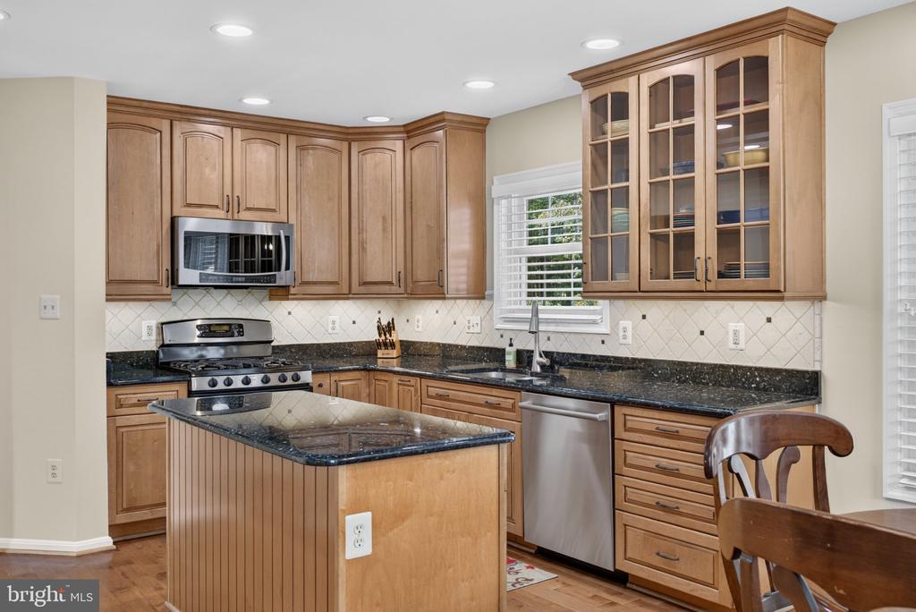 13708 BRIDLEWOOD DRIVE