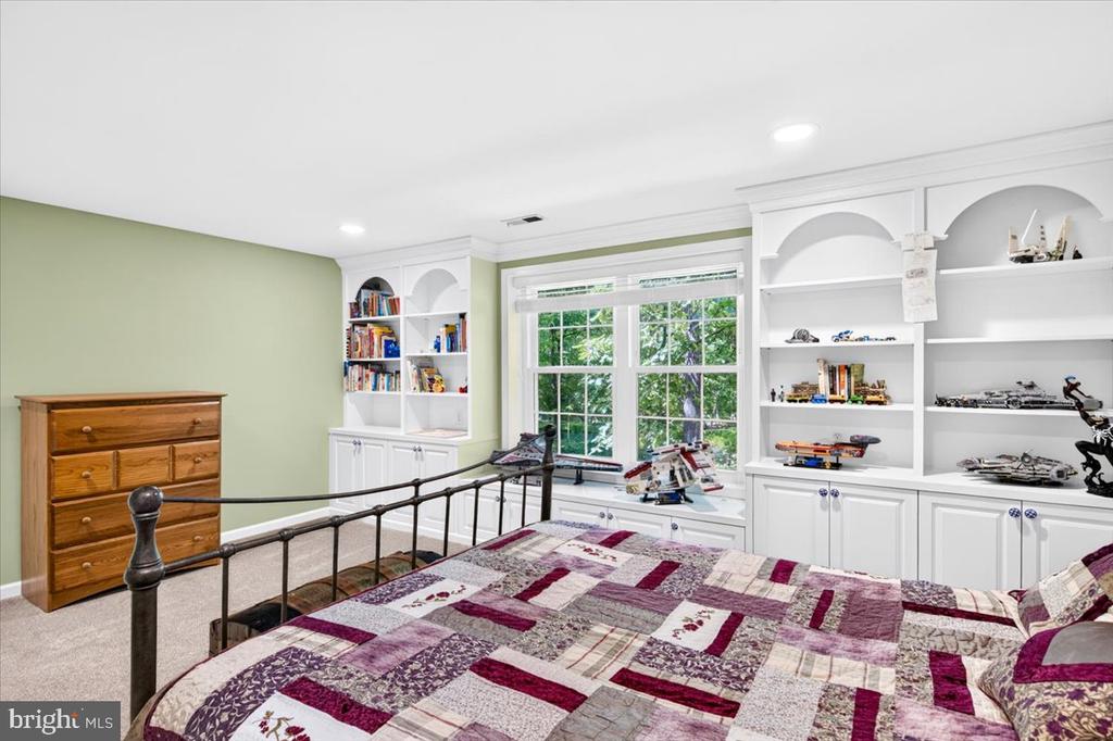 13708 BRIDLEWOOD DRIVE