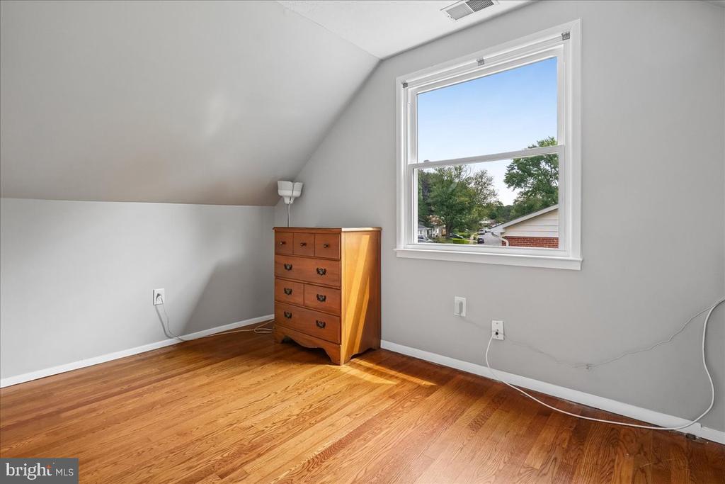3637 FREEMONT PLACE