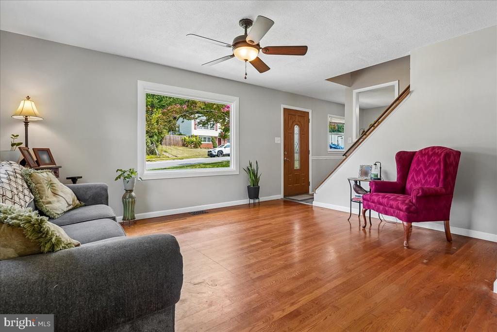 3637 FREEMONT PLACE