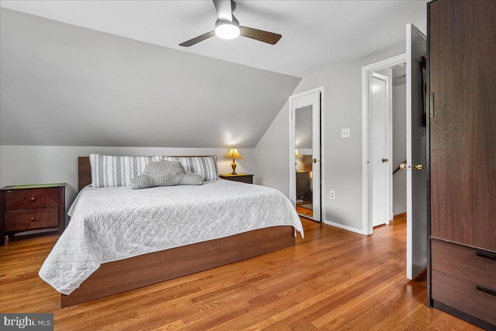 3637 FREEMONT PLACE