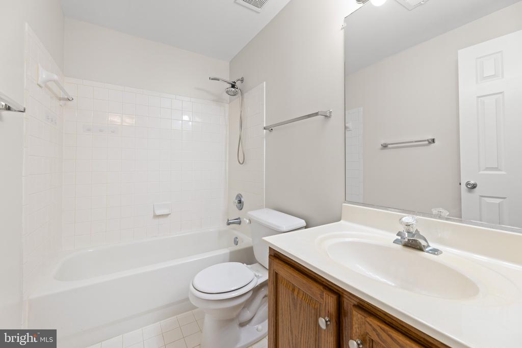 13732 BRIDLEWOOD DRIVE