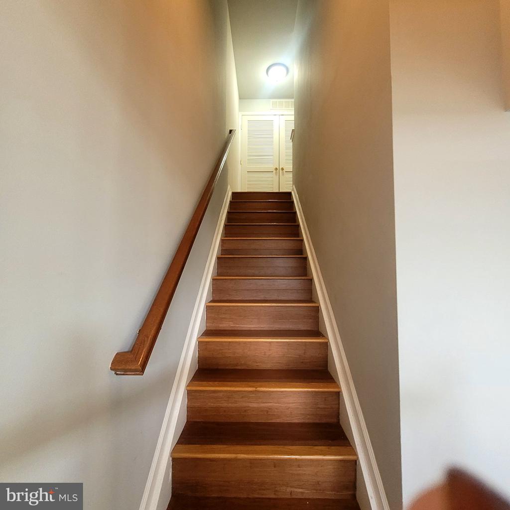 15214 ROSEMONT MANOR DRIVE