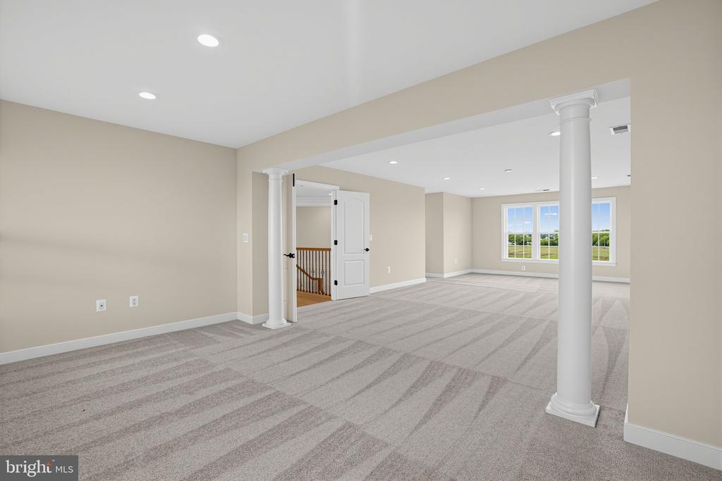 12221 PARKGATE DRIVE
