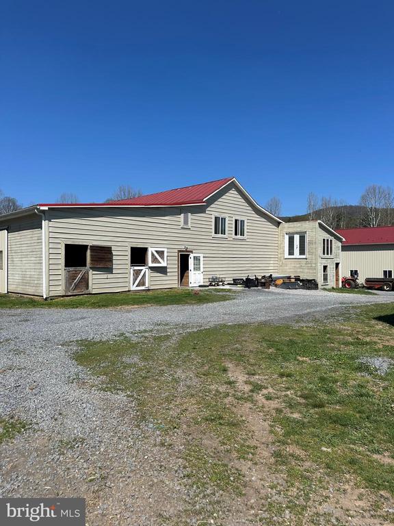 15095 LITTLE DRY RIVER ROAD