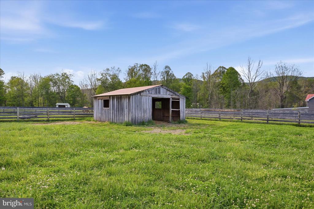 15095 LITTLE DRY RIVER ROAD