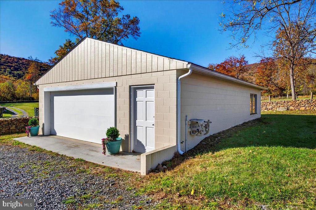 290 RILEY HOLLOW ROAD