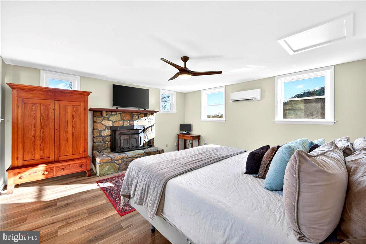 290 RILEY HOLLOW ROAD