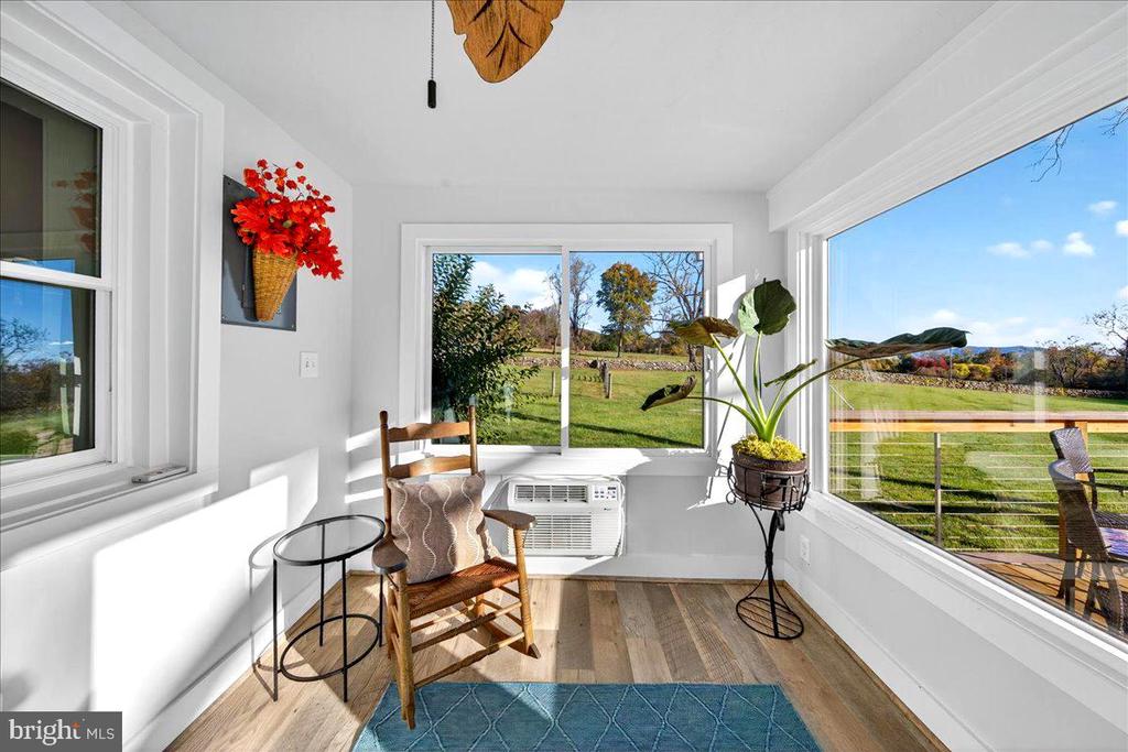 290 RILEY HOLLOW ROAD