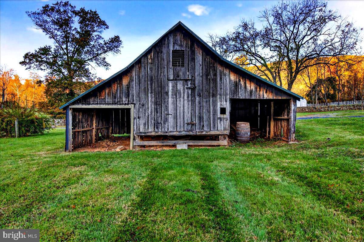 290 RILEY HOLLOW ROAD