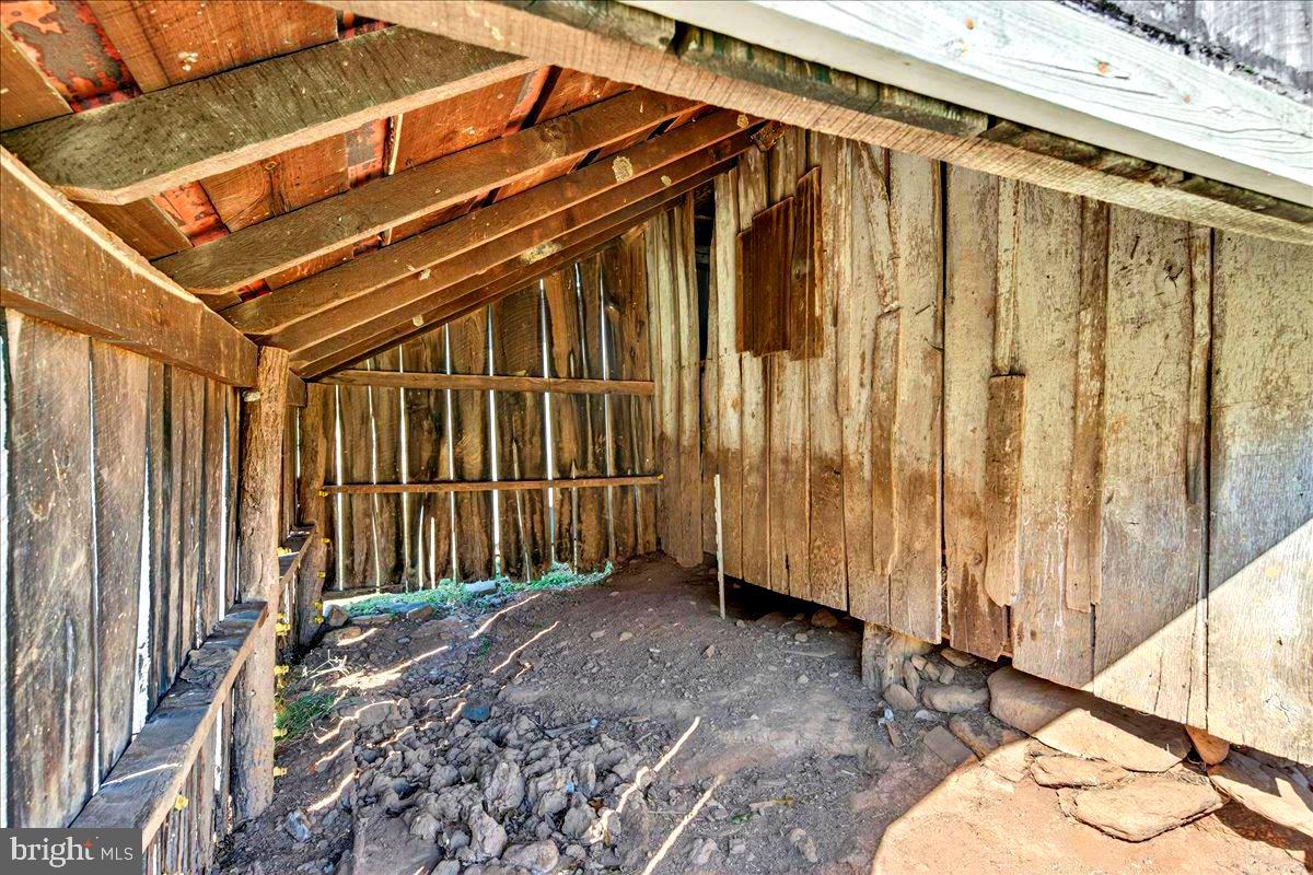 290 RILEY HOLLOW ROAD