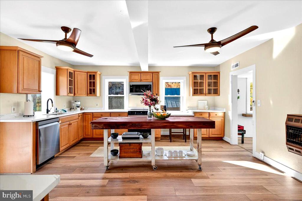 290 RILEY HOLLOW ROAD