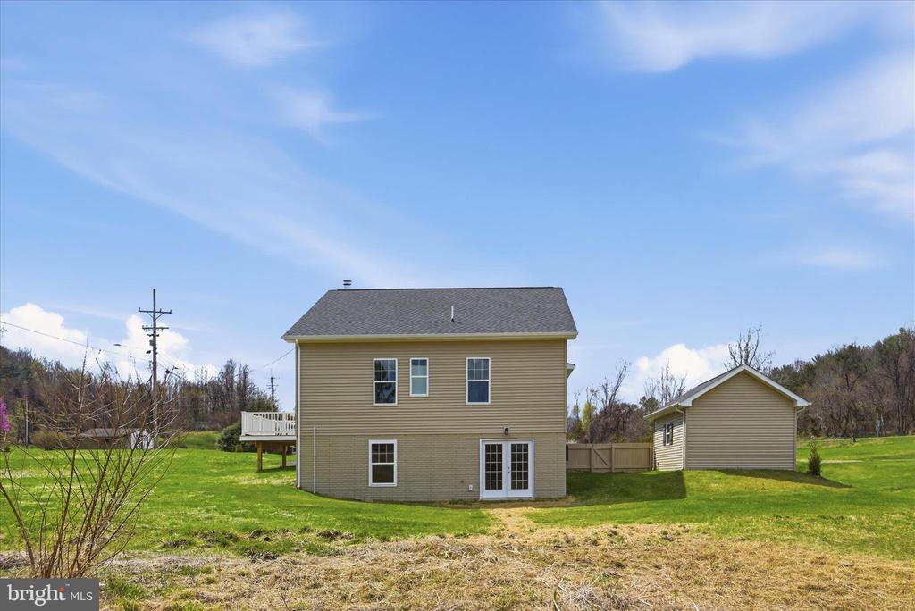 11 SCENIC LANE
