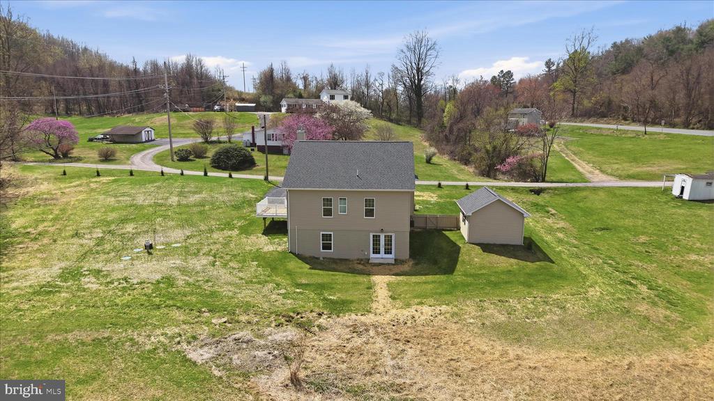 11 SCENIC LANE