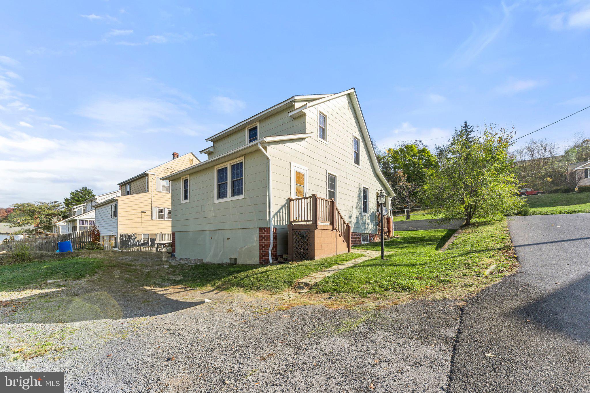 104 FRONT ROYAL ROAD