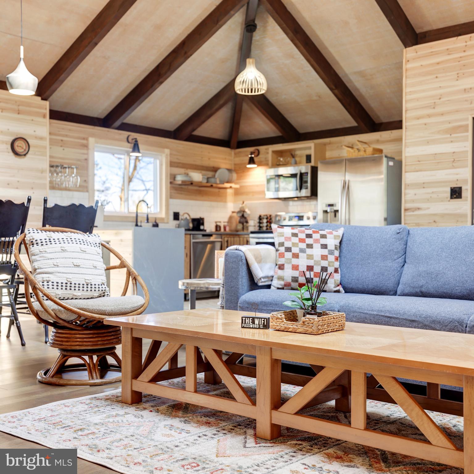 324 FAIRWAY DRIVE