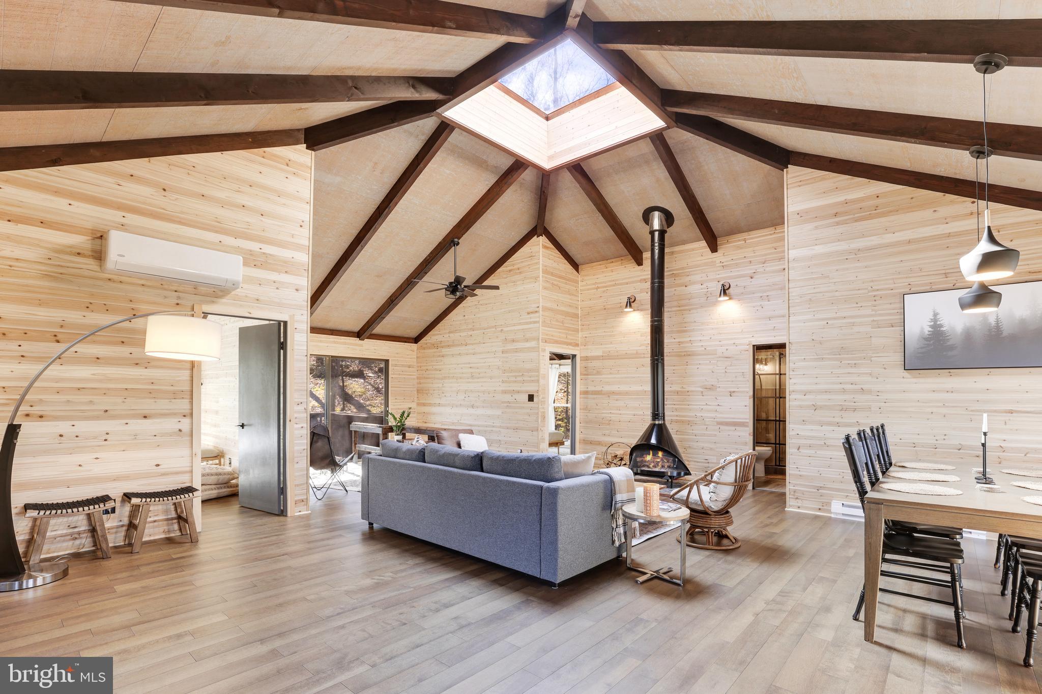 324 FAIRWAY DRIVE