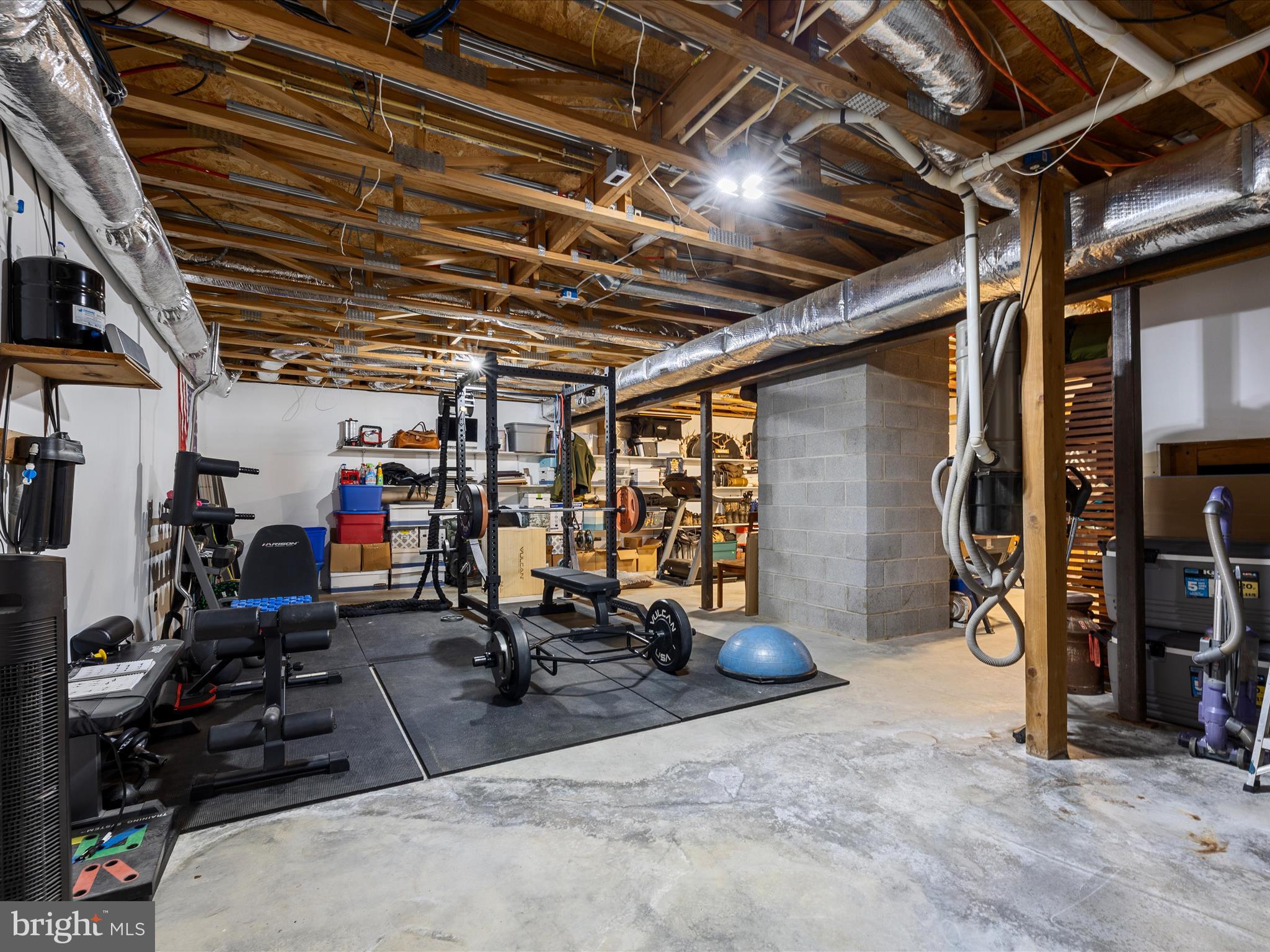 1124 KNUPP ROAD