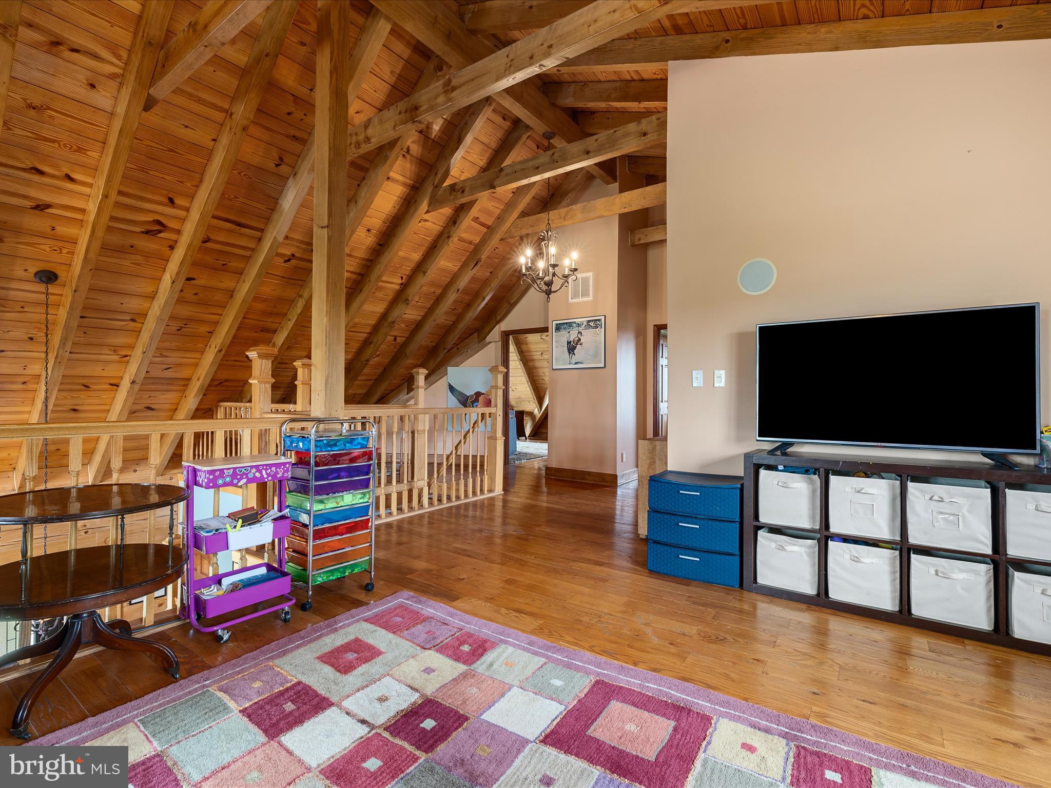 1124 KNUPP ROAD