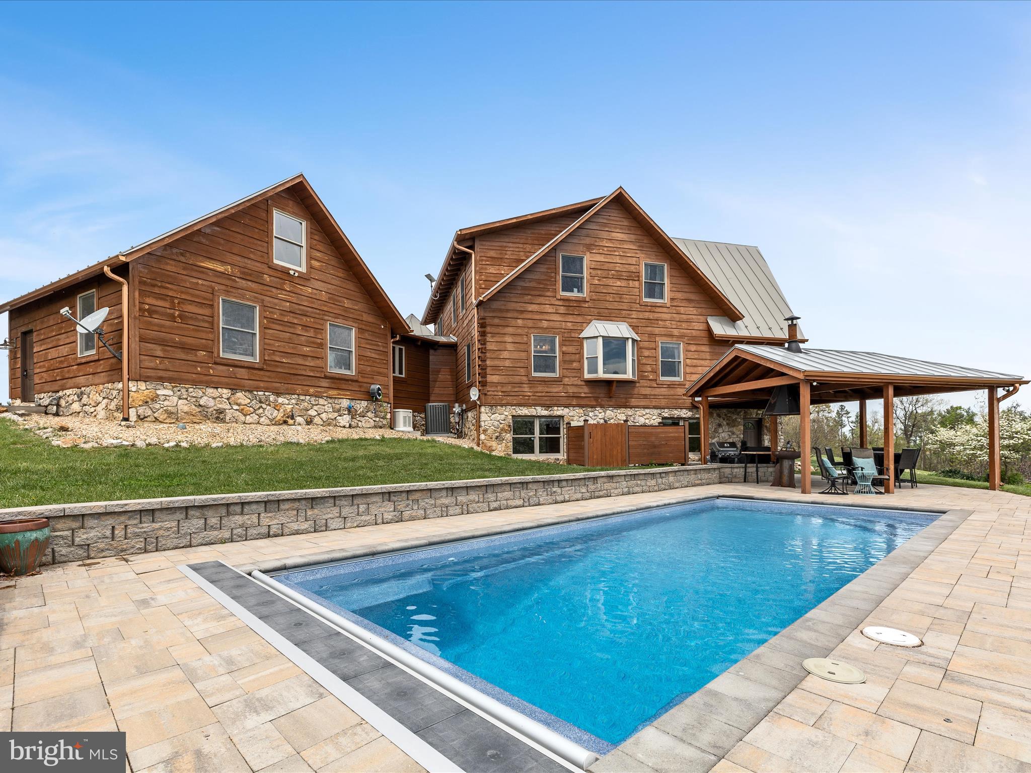 1124 KNUPP ROAD