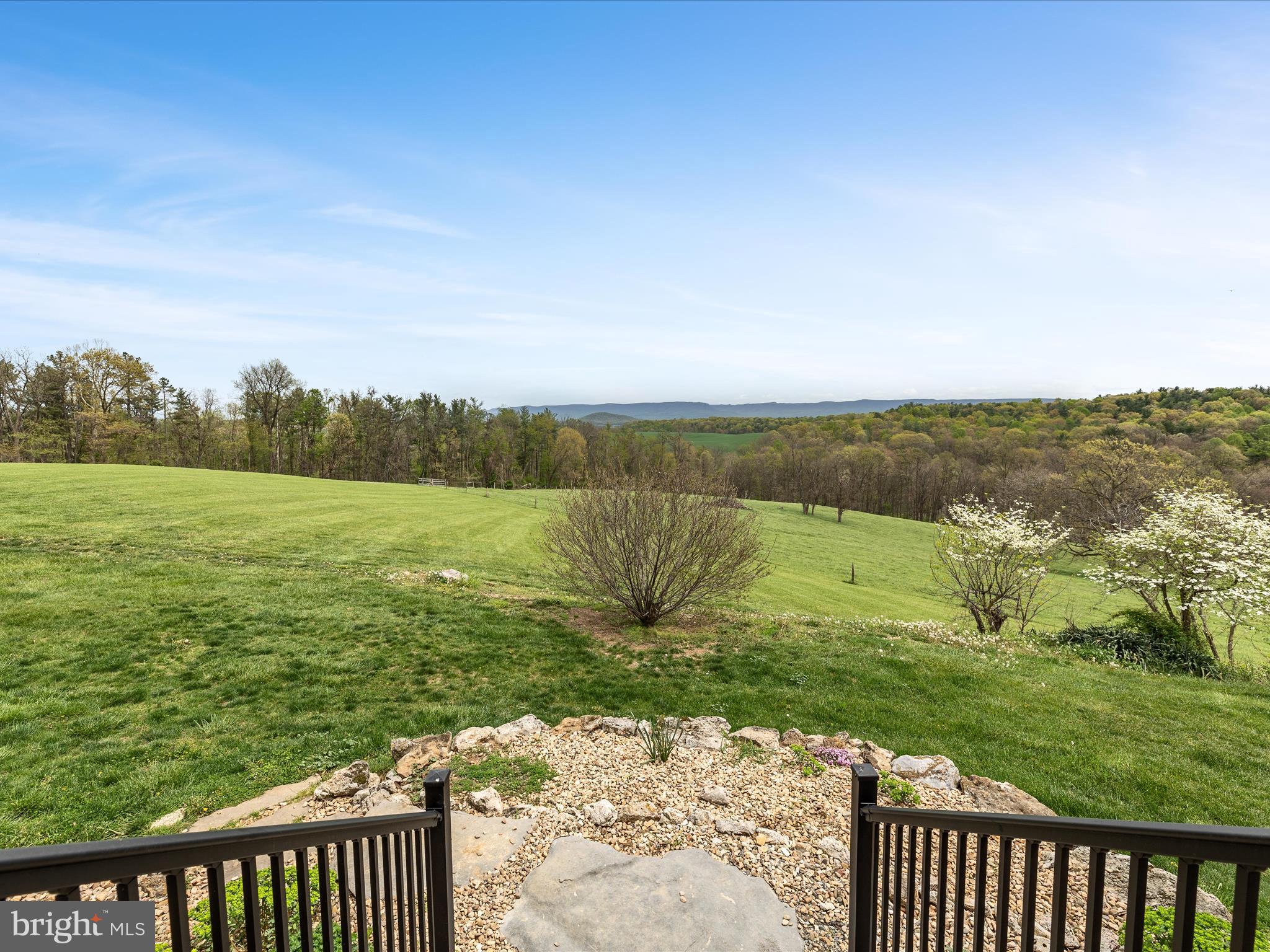 1124 KNUPP ROAD